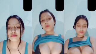 Sexy bengali gf showing big boobs on video call