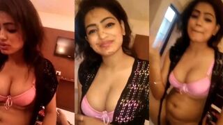 Randi gf licking cum from fingers in hotel hindi audio