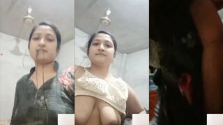 Beautiful cute married wife affair showing boobs and ass on video call