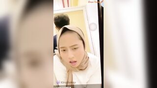 Cute Indonesian fashion vlogger hot sex & cum facial viral video